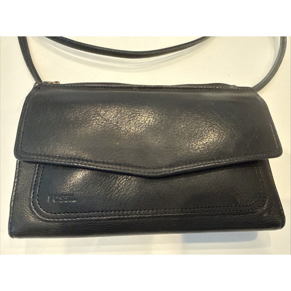 Fossil Black Small Purse, Clutch, Wallet - Genuine Leather Lots Of Storage